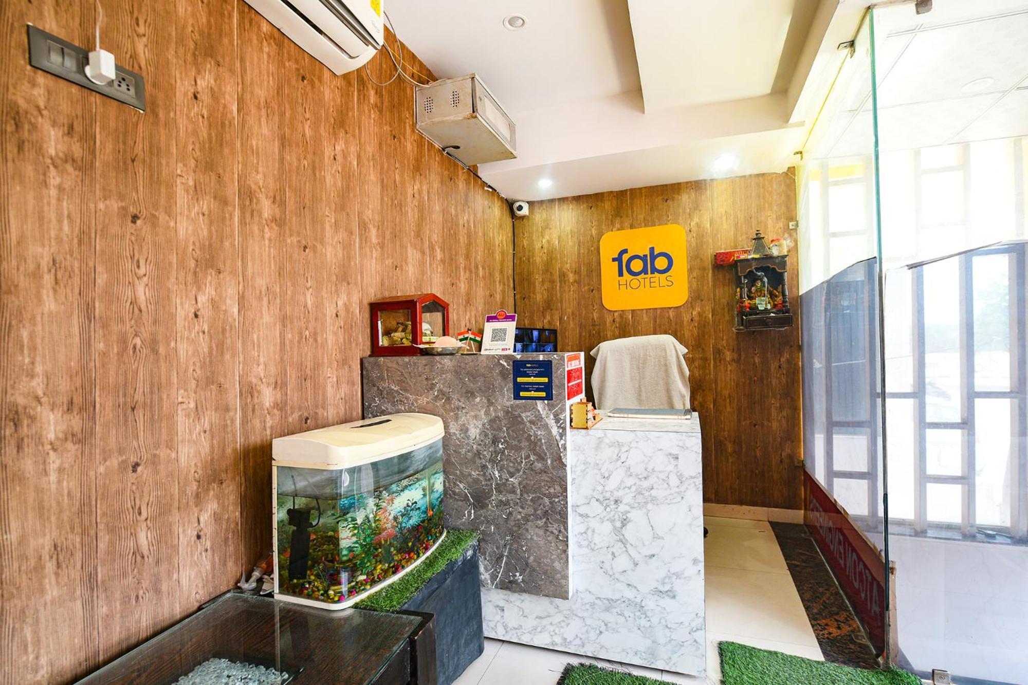Fabescape Panchkula Motels Екстер'єр фото
